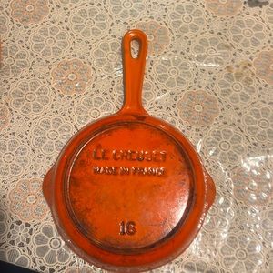 Le Creuset Enameled Cast Iron Fry Pan 16 Flame Orange